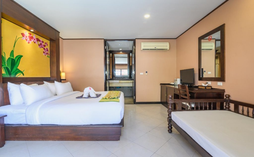 Муанг: Phuket Kata Resotel