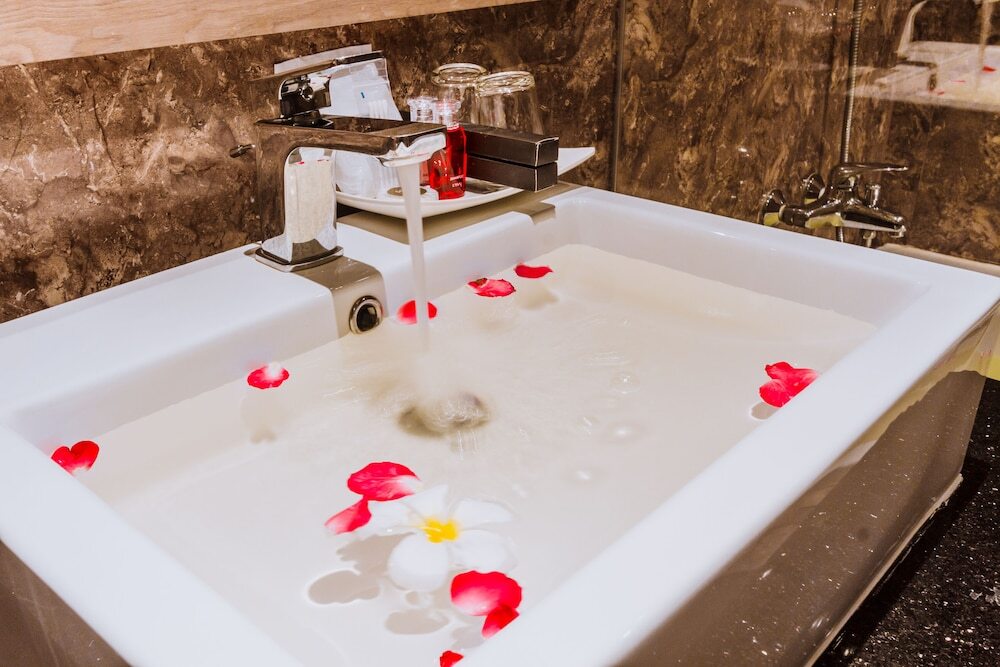 Пхукет: Airport Beach Hotel Phuket