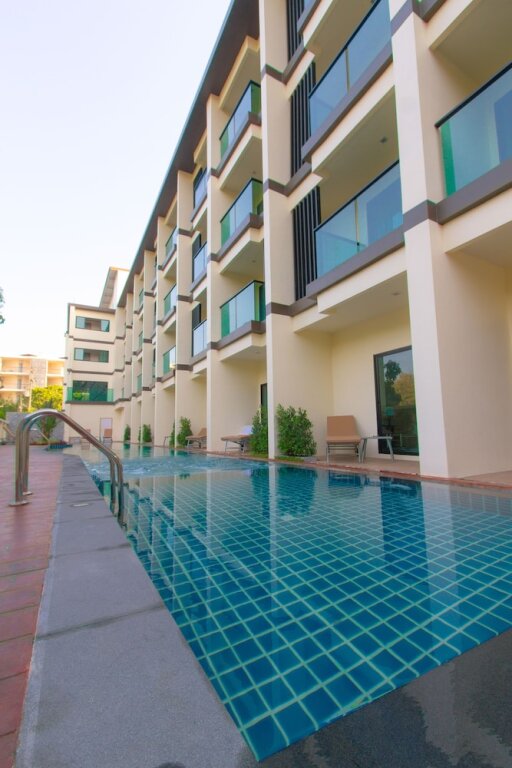 Пхукет: Airport Beach Hotel Phuket