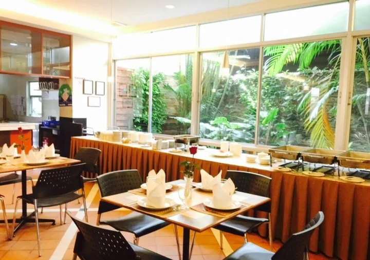 Хатъяй: Hadyai Golden Crown Hotel