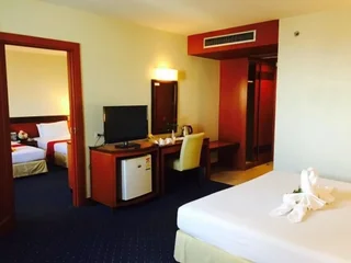 Хатъяй: Hadyai Golden Crown Hotel