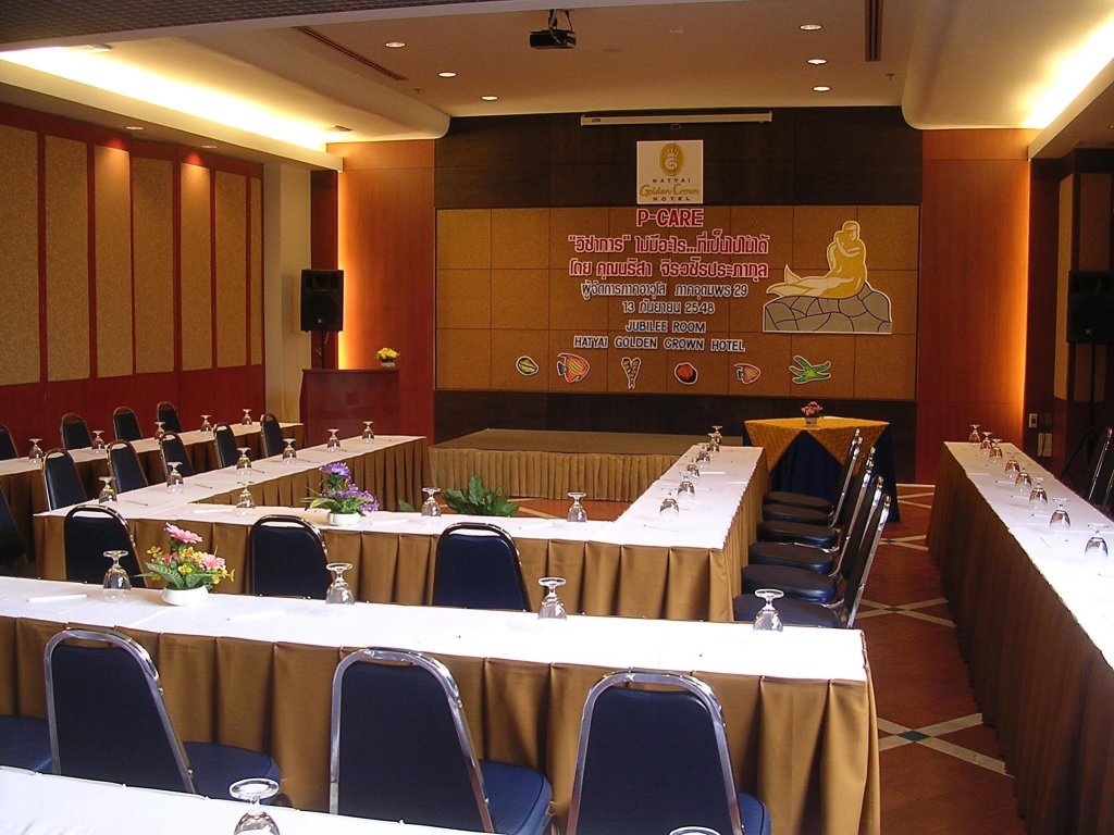 Хатъяй: Hadyai Golden Crown Hotel