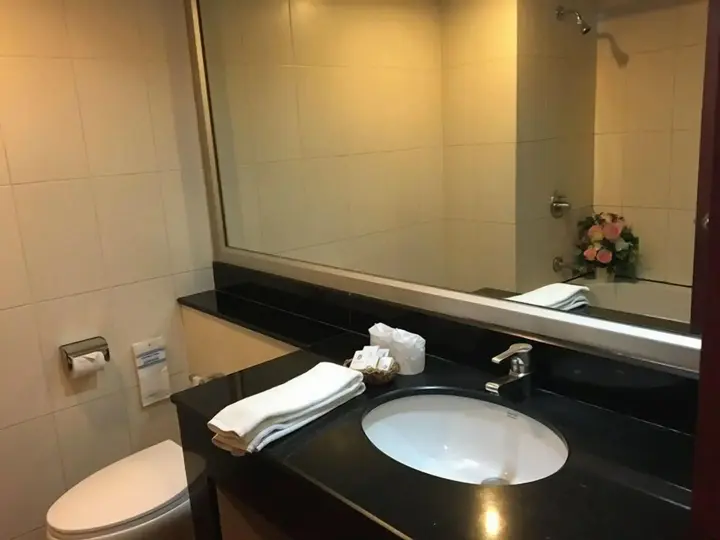 Хатъяй: Hadyai Golden Crown Hotel