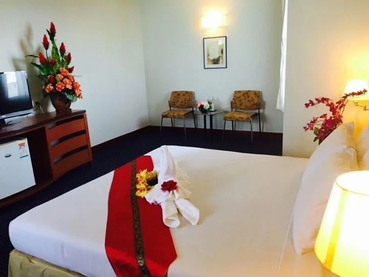 Хатъяй: Hadyai Golden Crown Hotel
