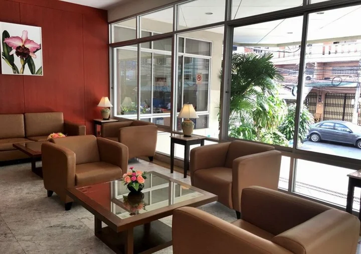 Хатъяй: Hadyai Golden Crown Hotel