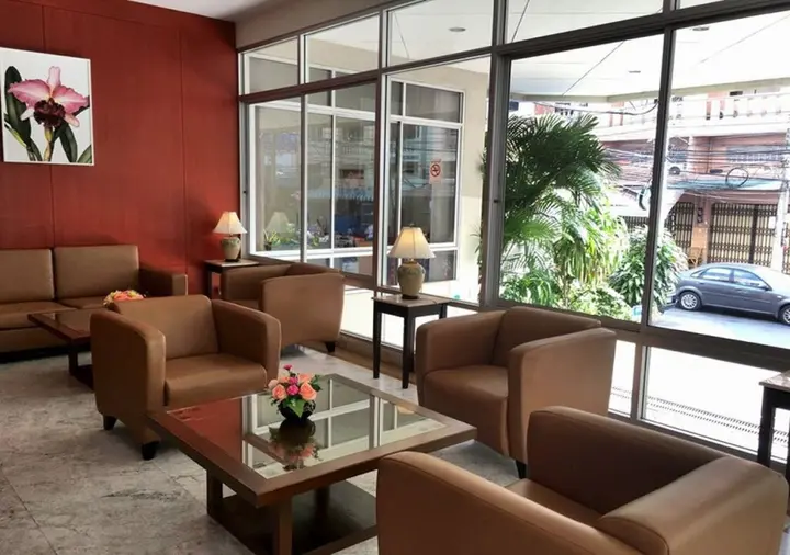 Хатъяй: Hadyai Golden Crown Hotel