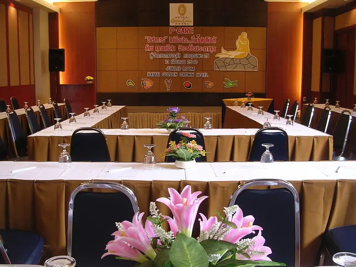 Хатъяй: Hadyai Golden Crown Hotel