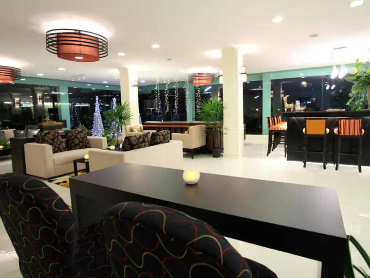 Удонтхани: Paradise Hotel