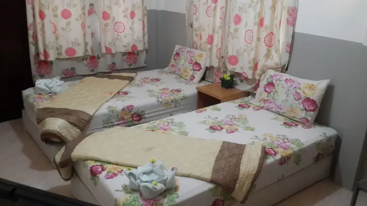 Аюттхая: Grandparents Home