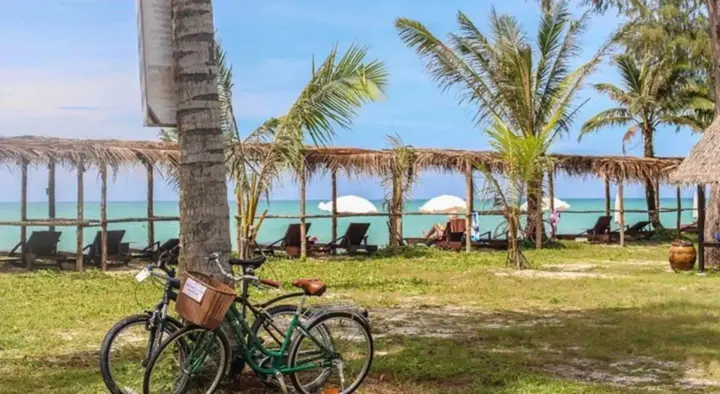 Такуа Па: The Hip Resort @ Khao Lak