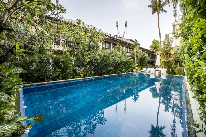 Патонг: Lokal Phuket