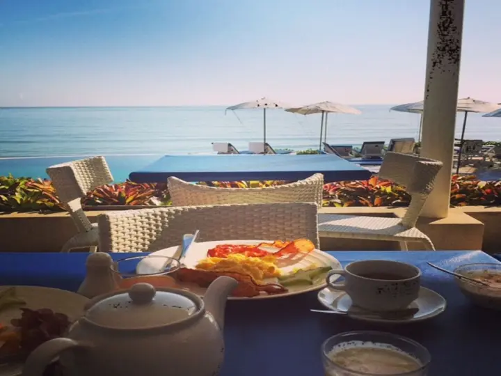 Хуахин: Nern Chalet Beachfront Hotel