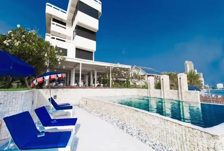 Хуахин: Nern Chalet Beachfront Hotel