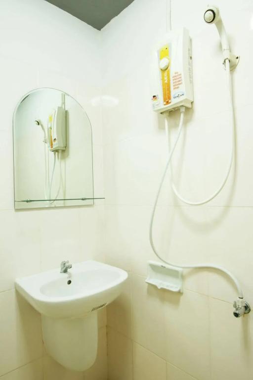 Пхукет: Khaleej Mass Hotel Patong