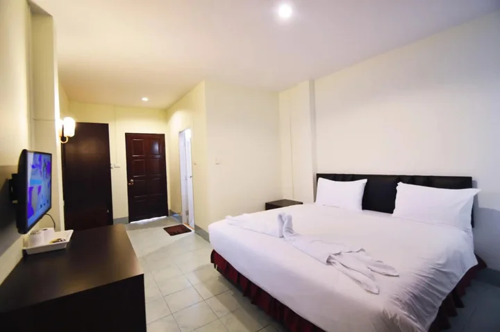 Кату: Paripas Express Hotel Patong