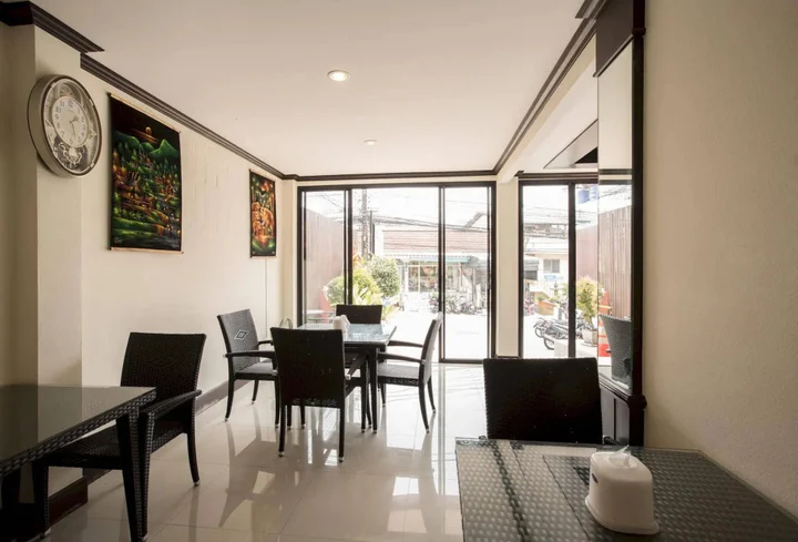 Кату: Paripas Express Hotel Patong