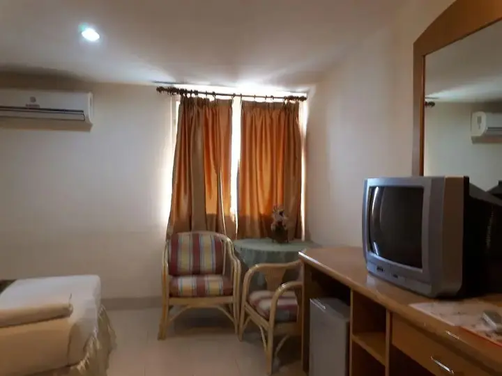 Хуахин: Limelight Guest House and Pub