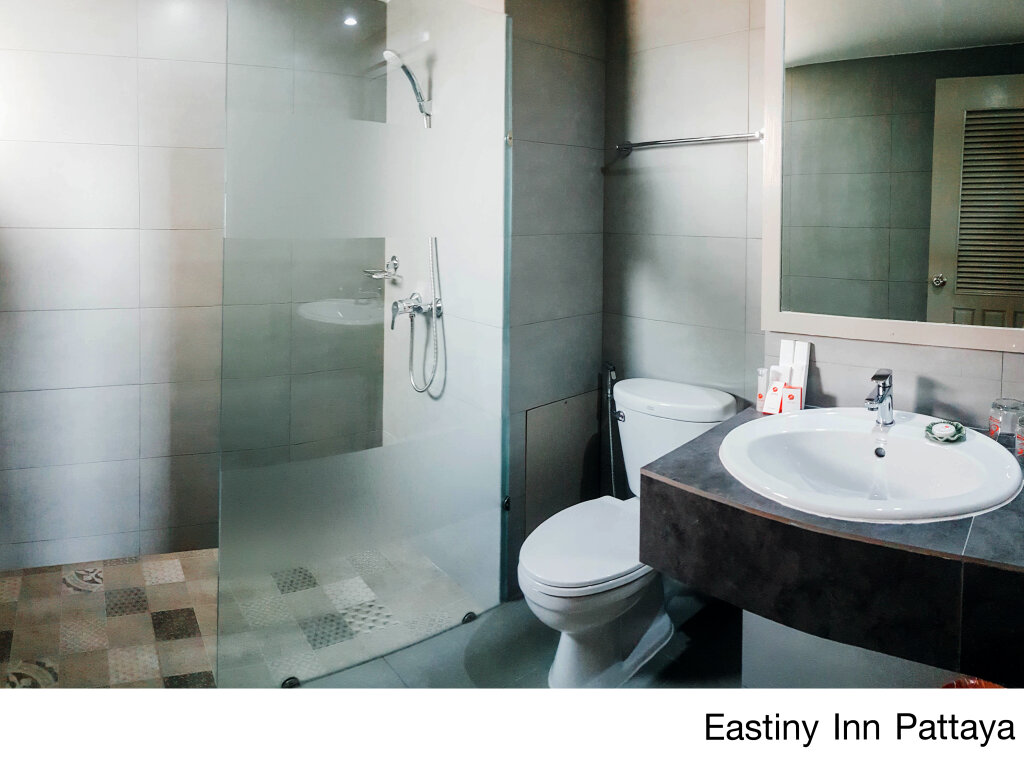 Паттайя: Отель Eastiny Inn
