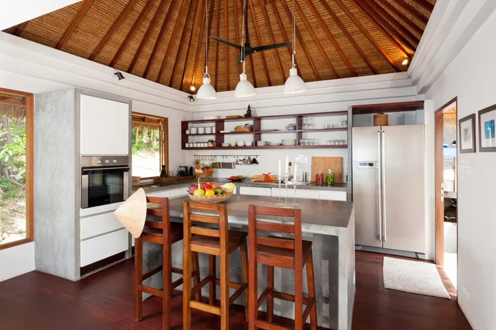 Остров Тау: Cape Shark Pool Villas