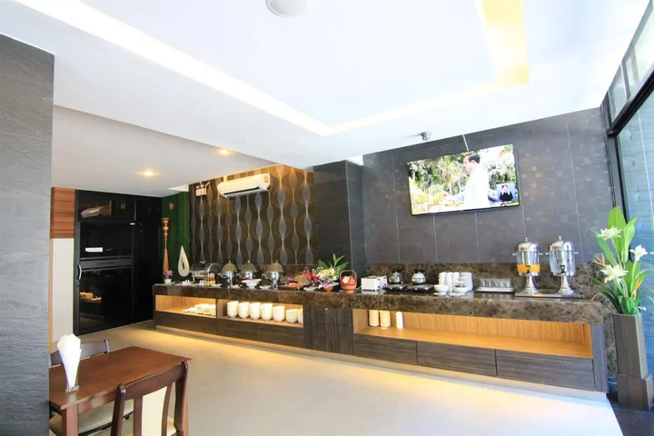 Паттайя: Inn residence serviced suites