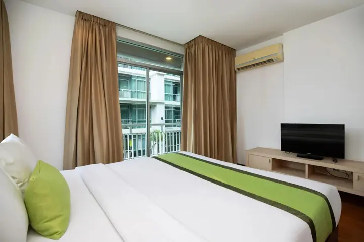 Кату: iCheck inn Residences Patong