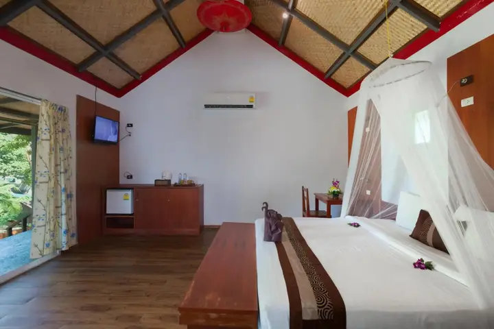 Пхи-Пхи-Дон: Phi Phi Long Beach Resort & Villa