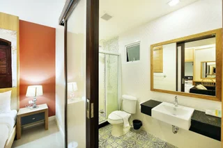 Муанг: Ratana Hotel Rassada