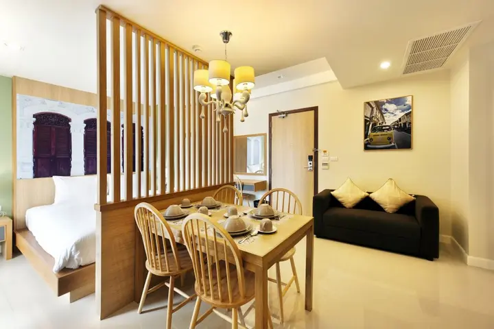 Муанг: Ratana Hotel Rassada