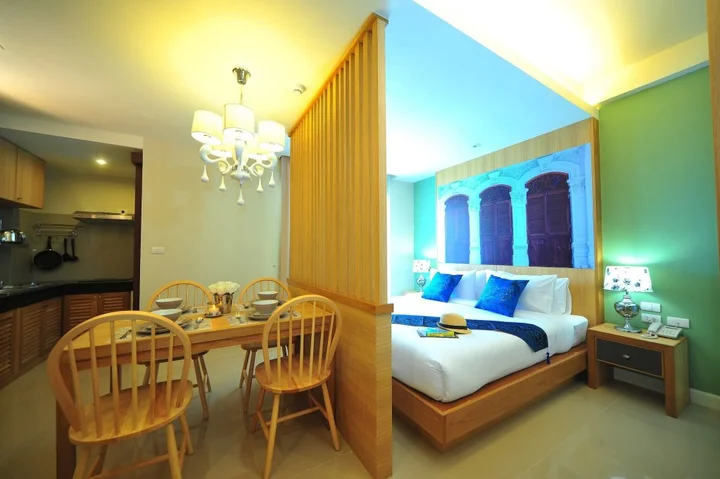 Муанг: Ratana Hotel Rassada