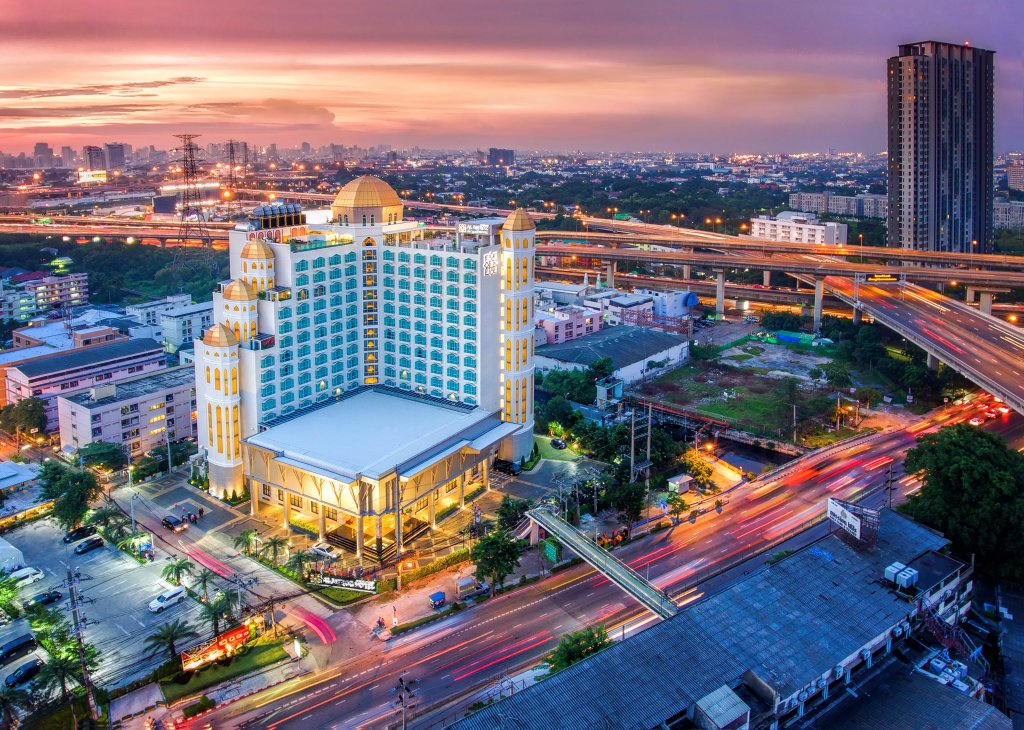 Бангкок: Al Meroz Bangkok