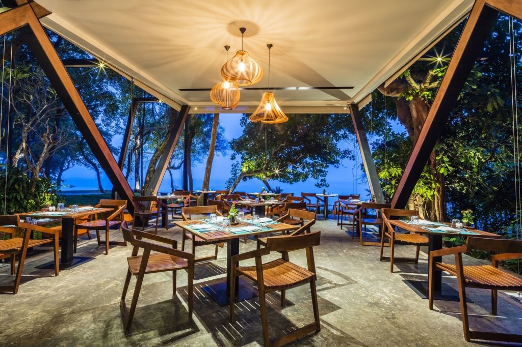 Паттайя: The Monttra Pattaya