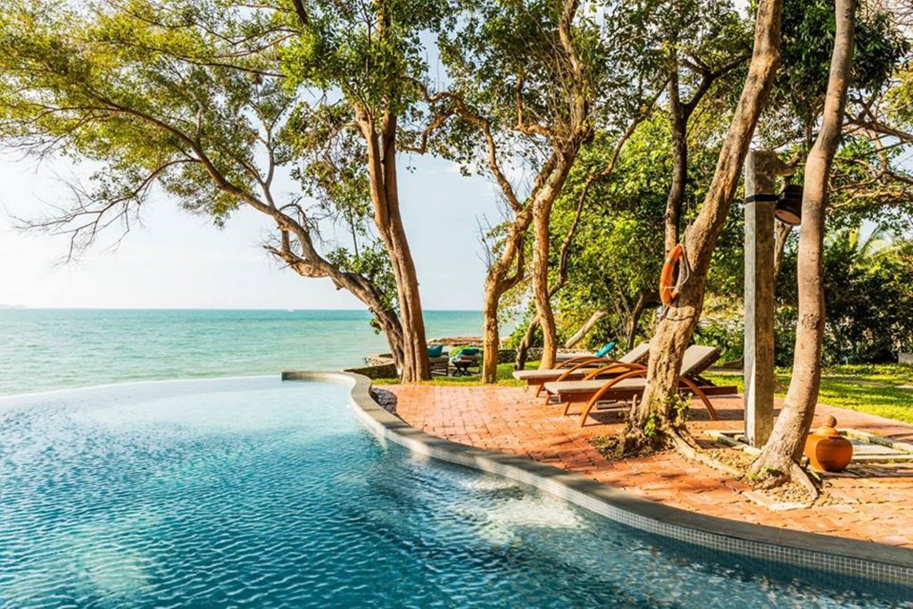 Паттайя: The Monttra Pattaya