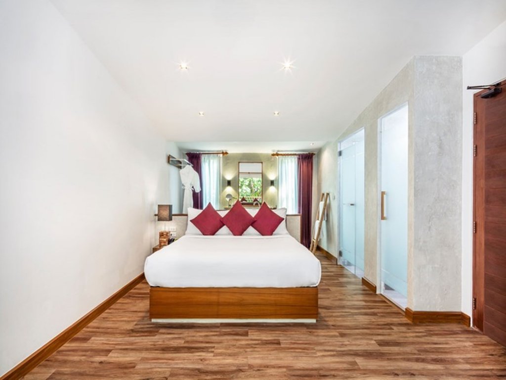 Паттайя: The Monttra Pattaya