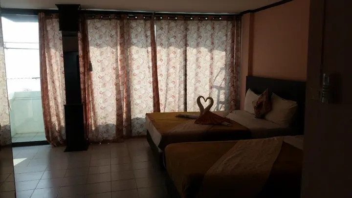 Паттайя: Barfly Pattaya Hotel
