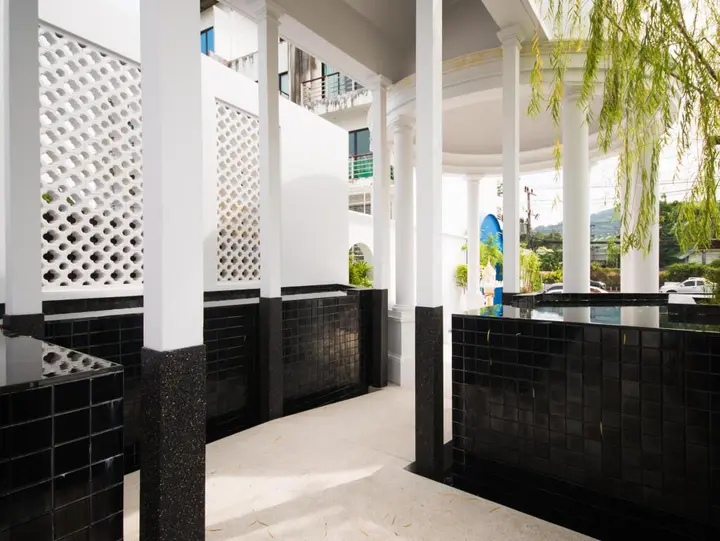 Пхукет: Little Nyonya Hotel