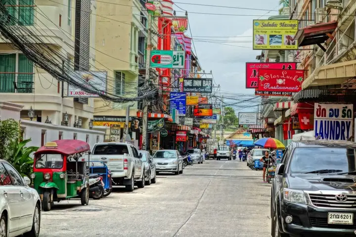 Паттайя: LEK Jomtien Hotel