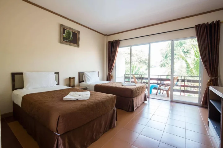 Паттайя: The Beach Garden Resort