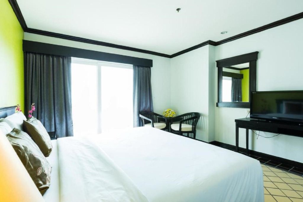 Паттайя: Jomtien Thani Hotel