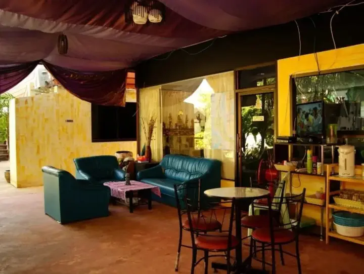 Муанг: OYO 1163 Eden Hostel