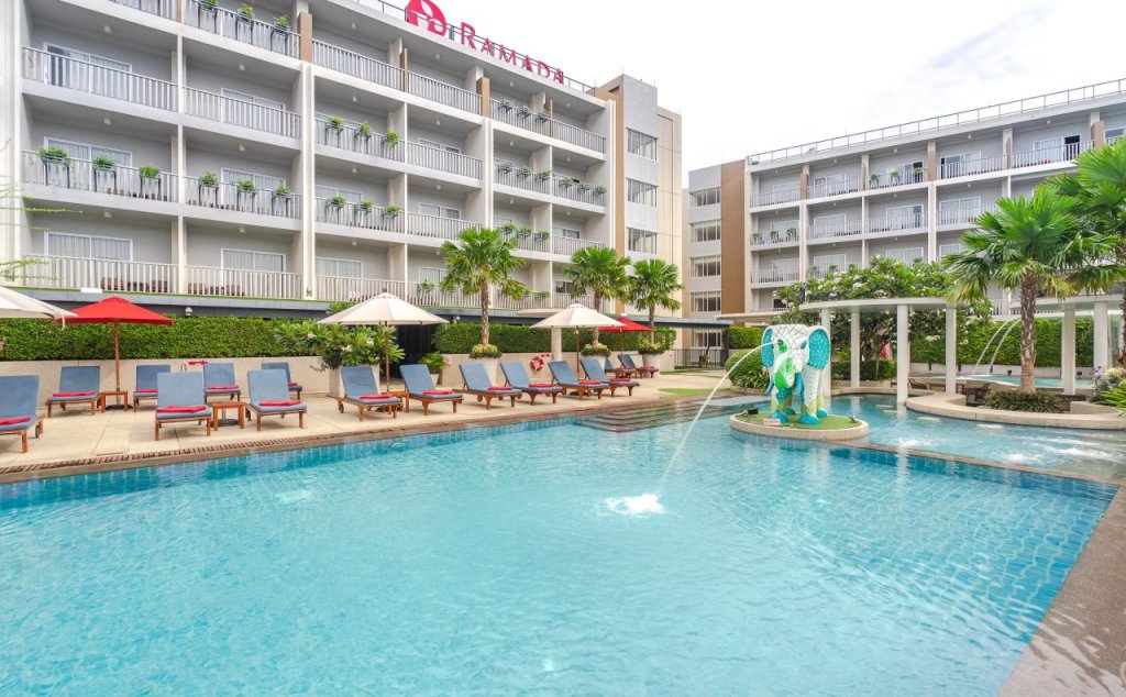 Пхукет: Ramada by Wyndham Phuket Deevana Patong