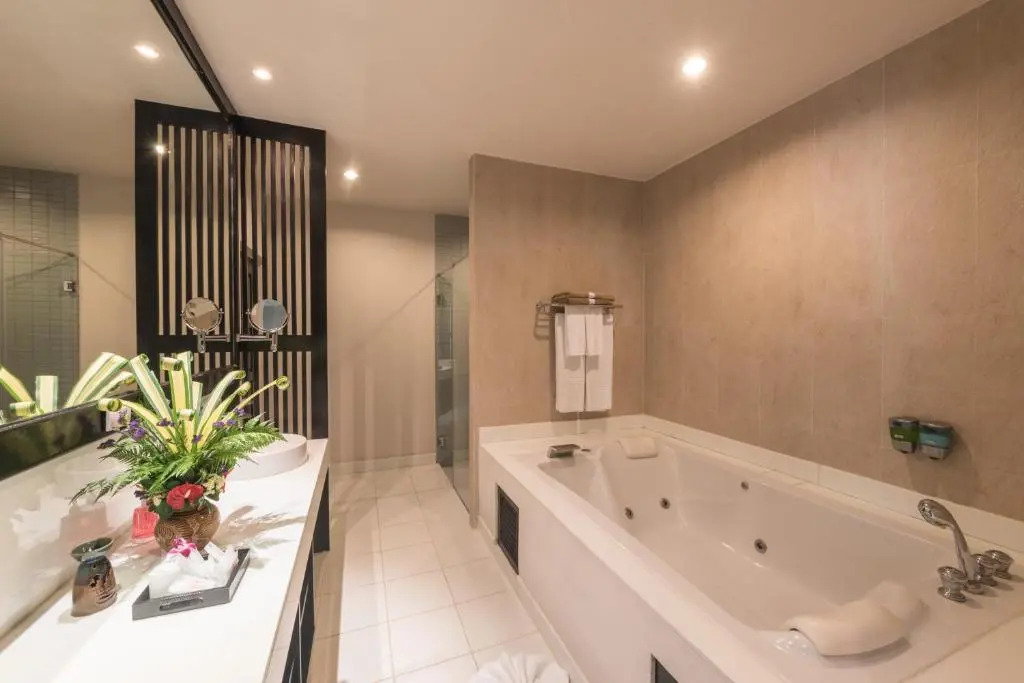 Пхукет: Horizon Karon Beach Resort & Spa