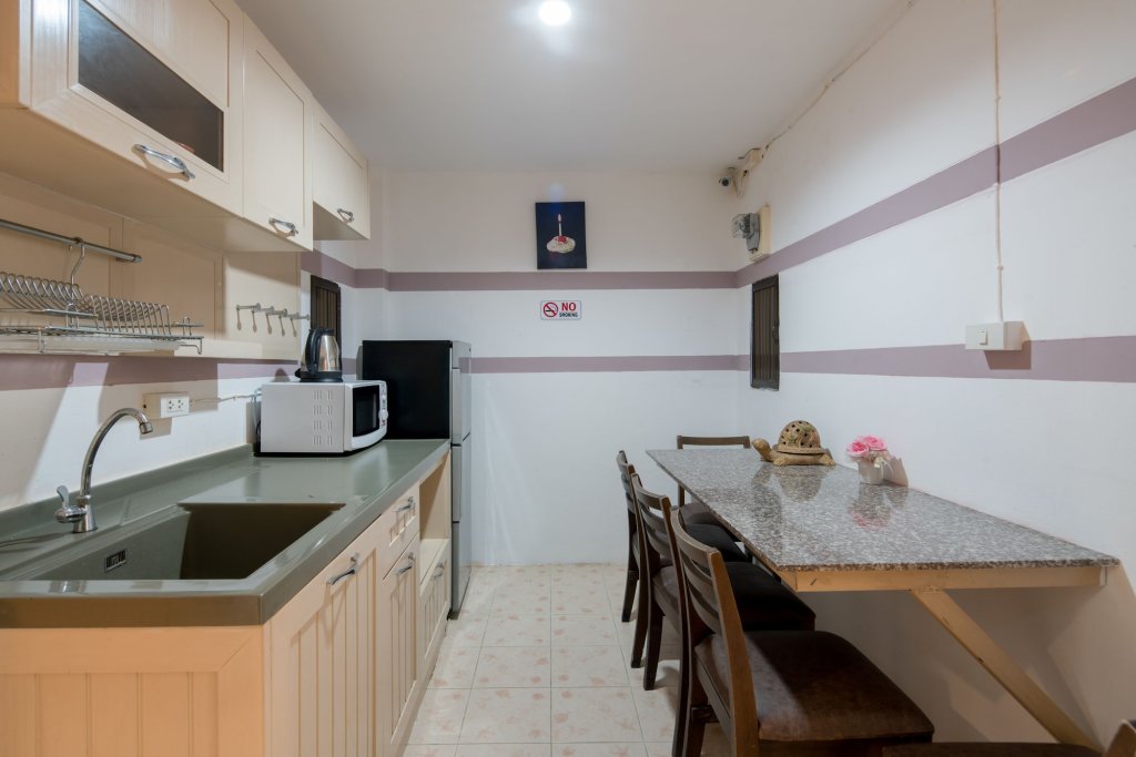Пхукет: Royal Beach Residence