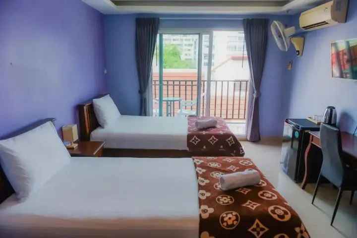Паттайя: Patumnak Beach Guesthouse