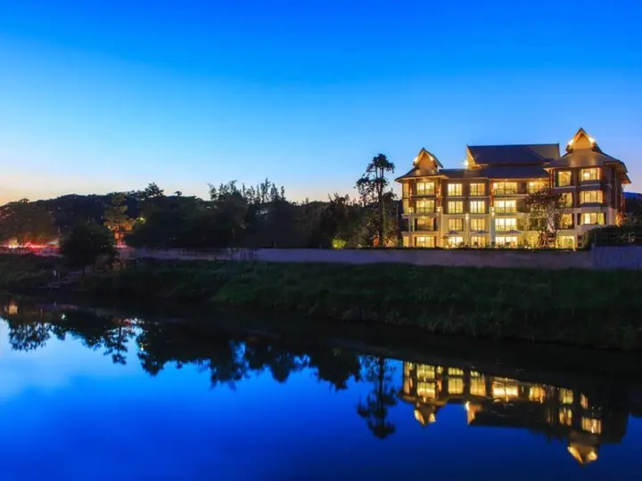 Чиангмай: The Chiang Mai Riverside