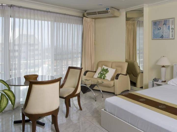 Jomtien View Talay 1 Studio Apartment — фото 2