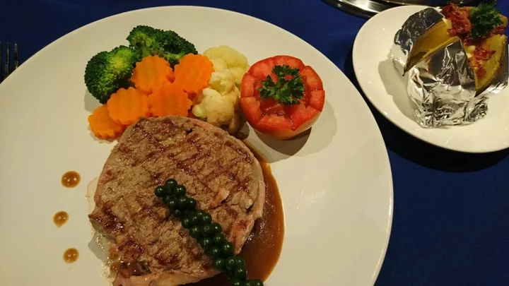 Паттайя: Le Cafe Royale Hotel