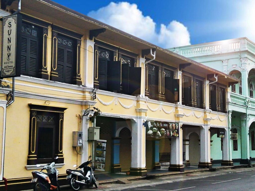 Муанг: Sunny Hostel Phuket