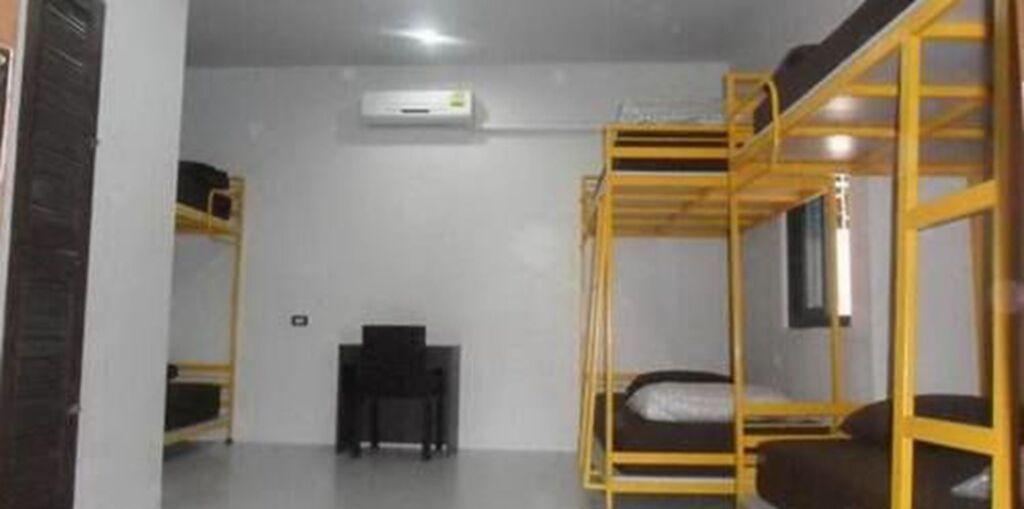 Муанг: Sunny Hostel Phuket