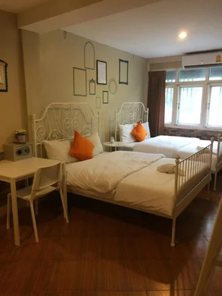 Бангкок: VX The Fifty - Hostel