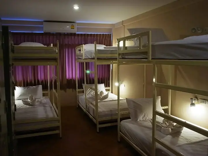 Бангкок: VX The Fifty - Hostel